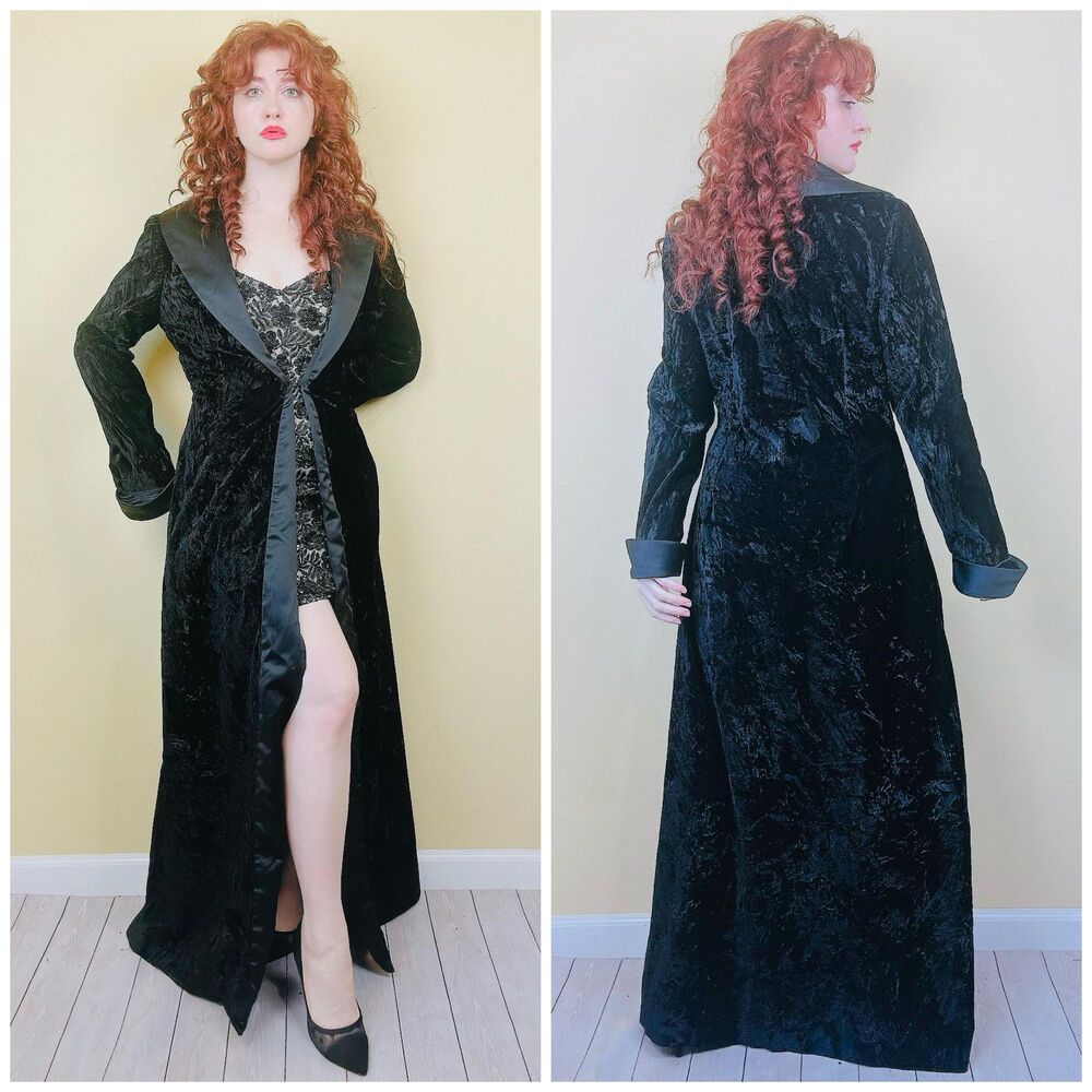 1990s Vintage Crushed Velvet Duster / 90s Satin Lapel Goth Trench Coat / Large